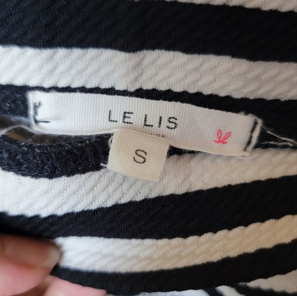 LE LIS Black And White Striped Skirt Small - Picture 8 of 8